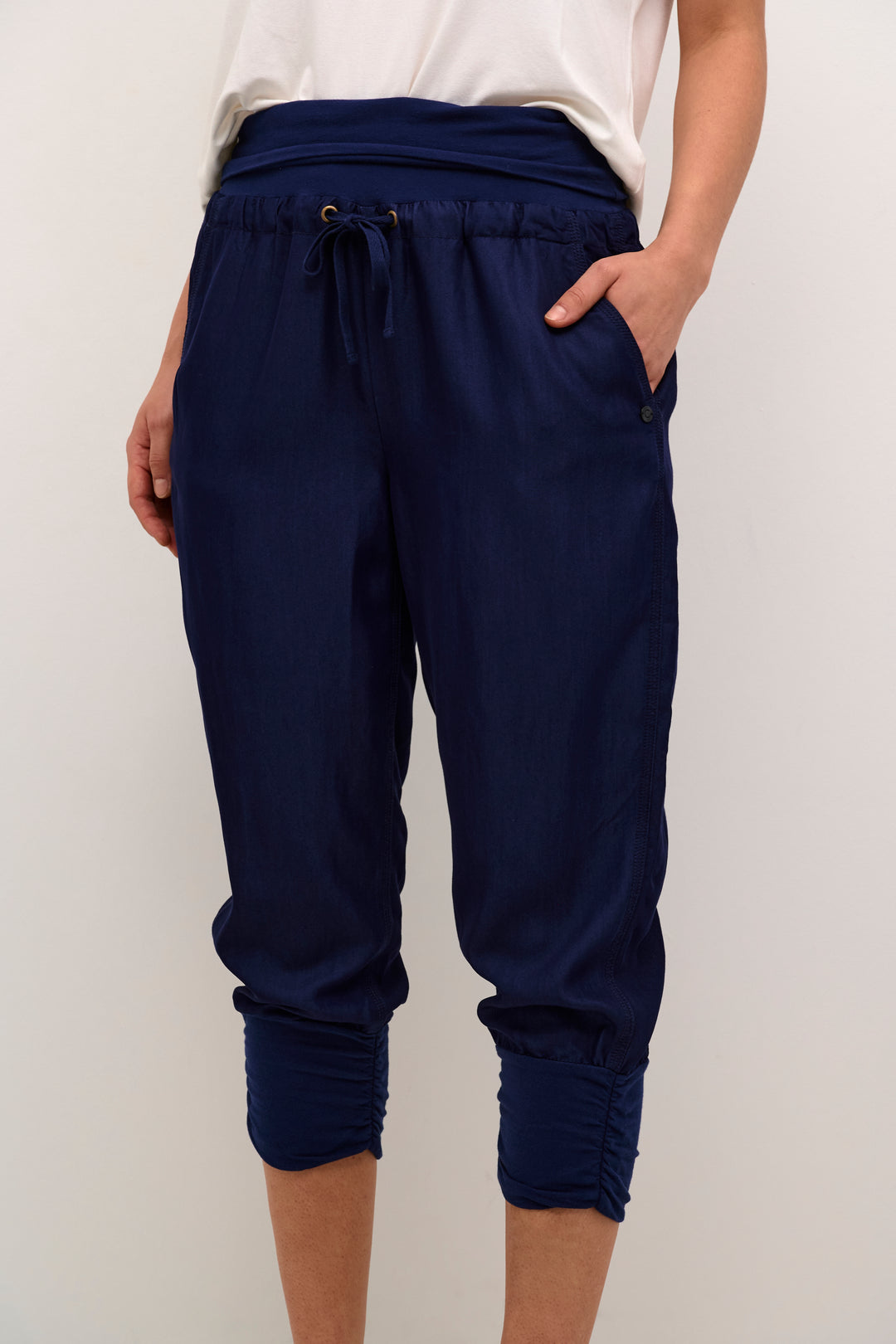 Line Pants