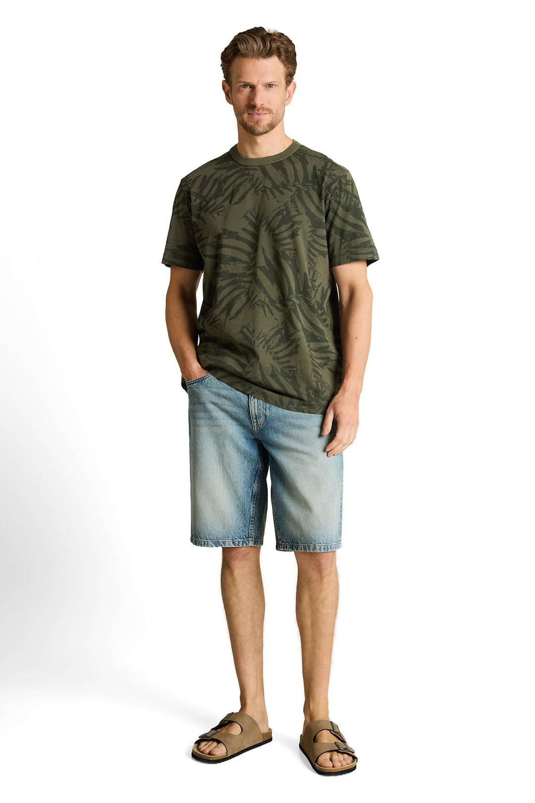 T-shirt with a tone-on-tone tropical print