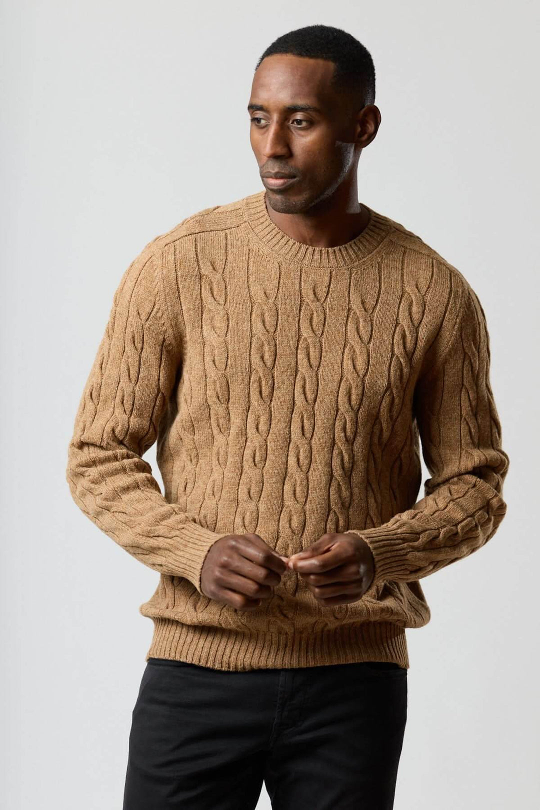 Chandail torsadé col rond