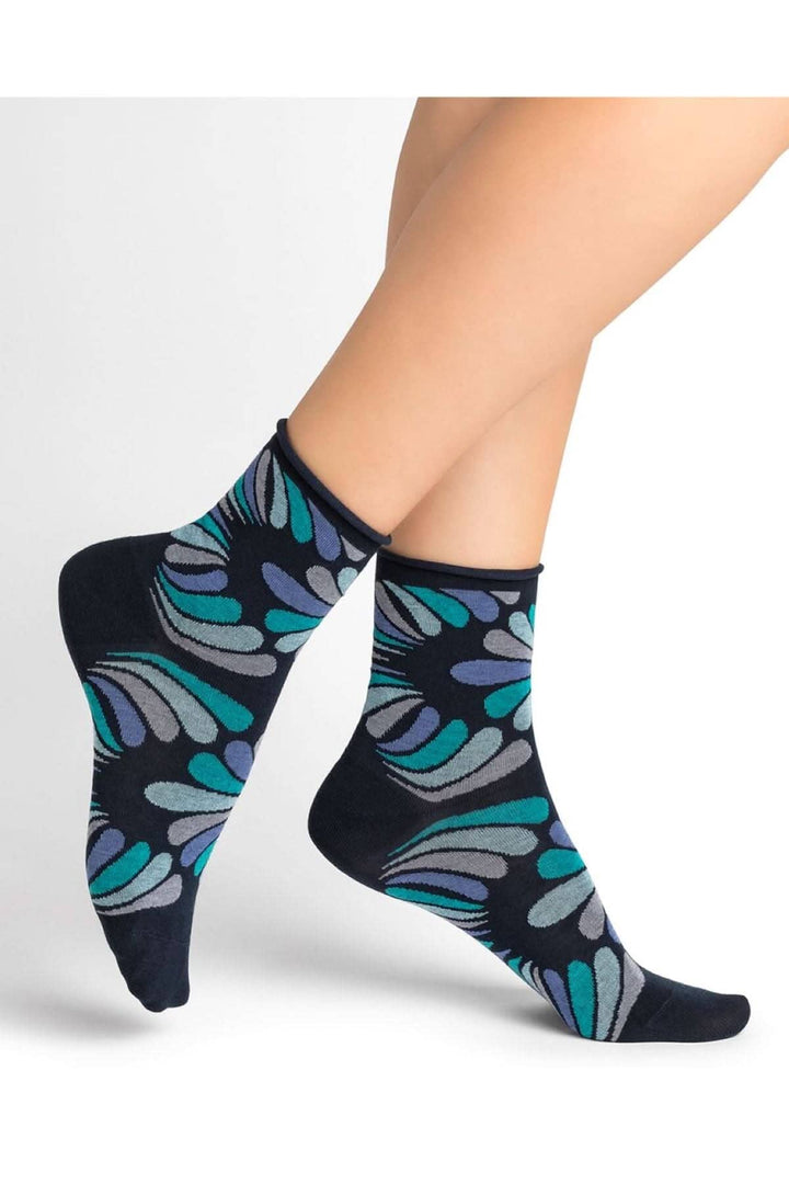 Chaussettes Flower Power avec motif floral et graphique, 100% coton, confort optimal, design rétro.