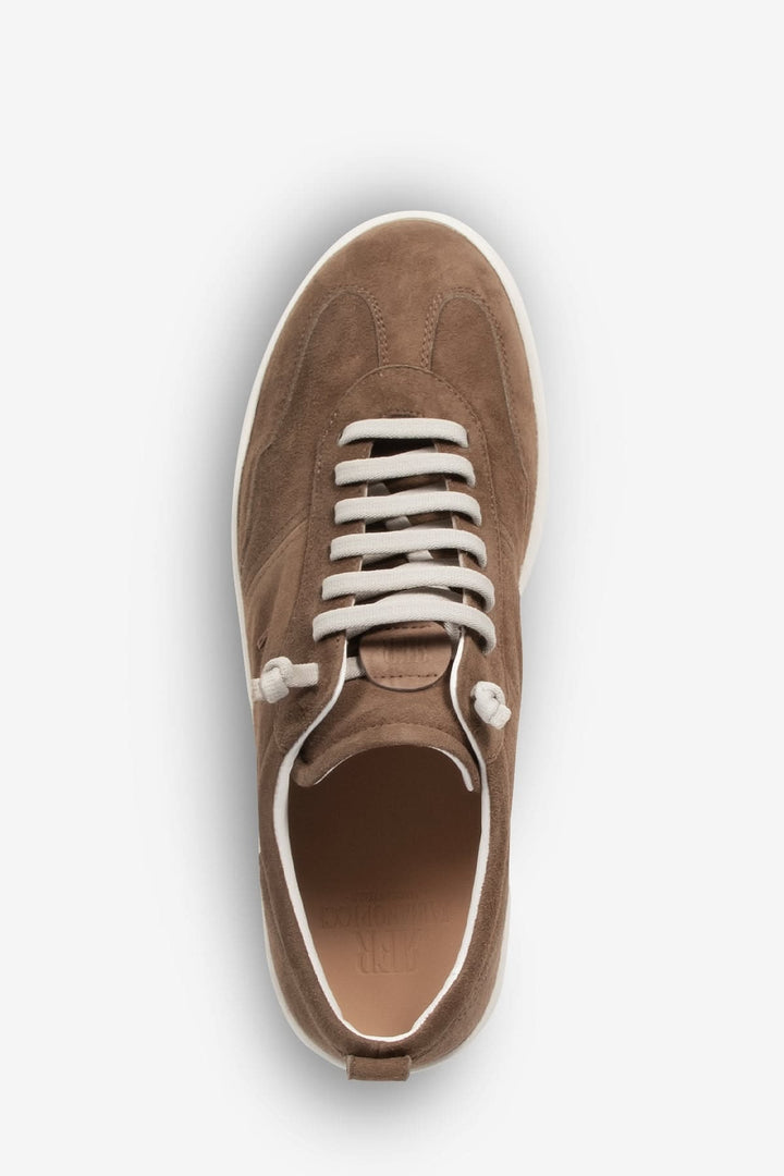 Chaussure en cuir suédé