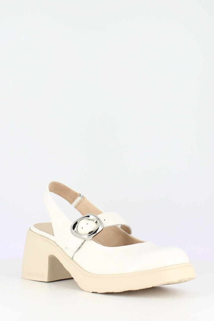 Chaussures à bride arrière Sora blanches avec boucle réglable et semelle confortable.