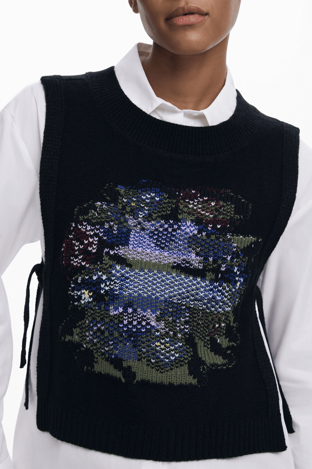 Chemise 2 en 1 avec chandail sans manches intégré, effet superposé moderne et raffiné, manches longues, col classique.