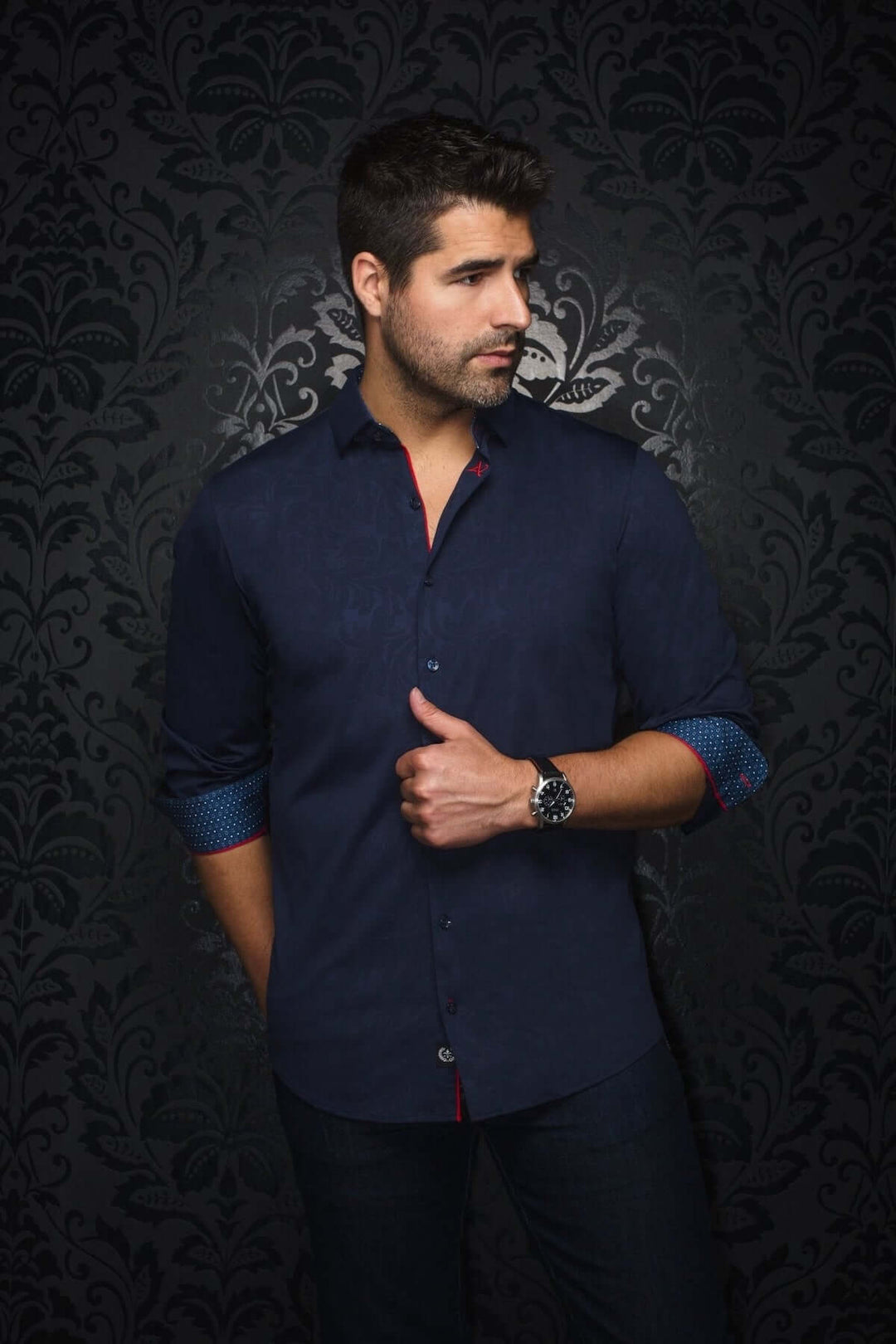 Chemise Dunn à manches longues, tissu texturé et détails raffinés, look élégant pour homme.