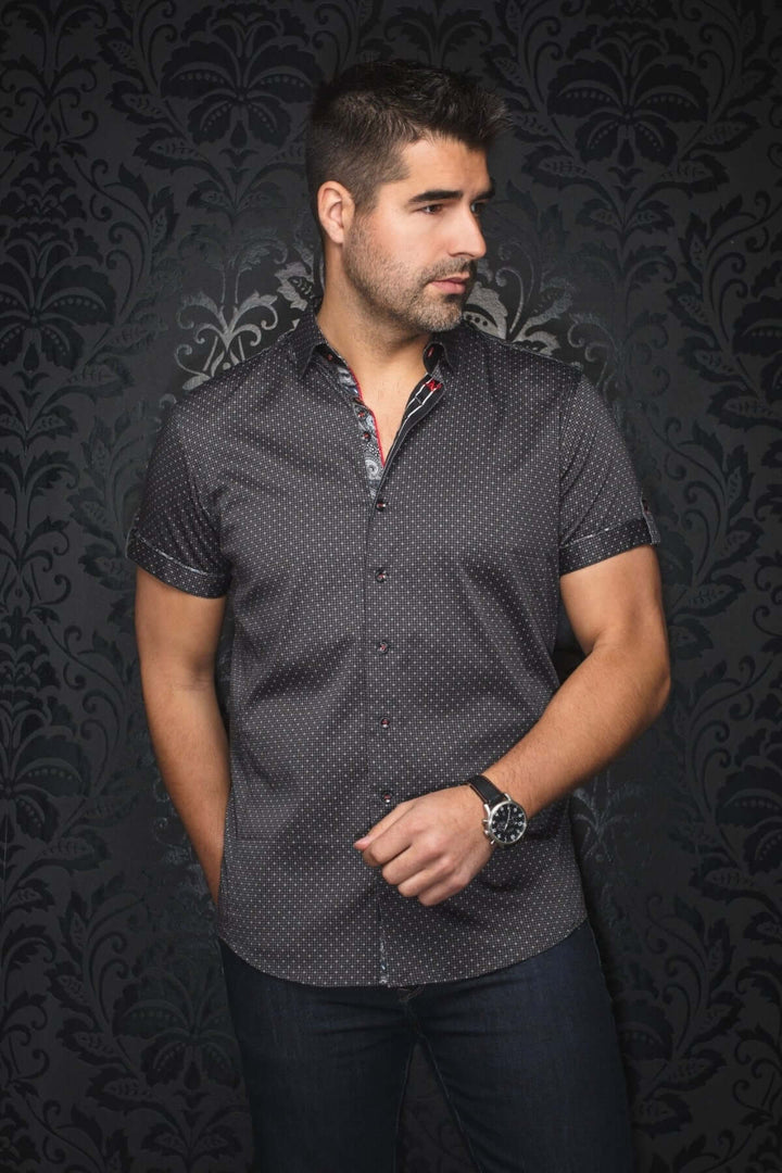 Chemise à manches courtes à motif discret, coupe ajustée, détails élégants, idéale pour l&