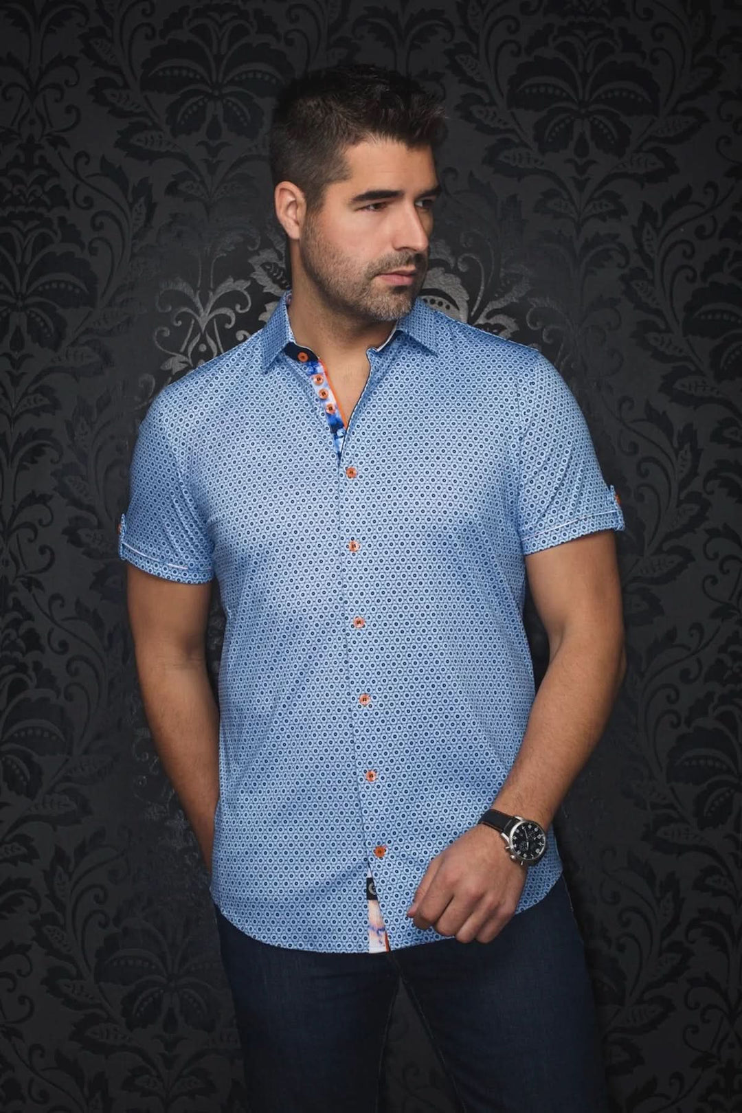 Chemise Oslin à manches courtes avec imprimé géométrique et finitions contrastantes pour un style contemporain.