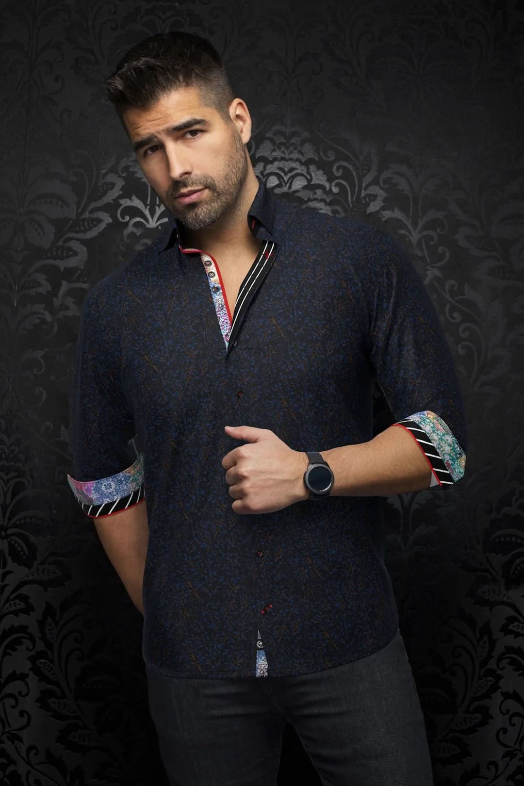 Chemise Quinn pour homme en coton extensible, motifs contrastants, élégante et décontractée.