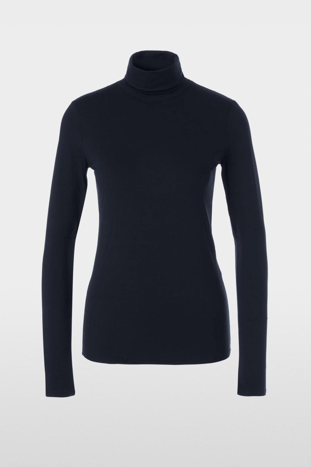 Col roulé mince en tissu extensible doux, coupe légèrement cintrée, parfait pour une élégance discrète.