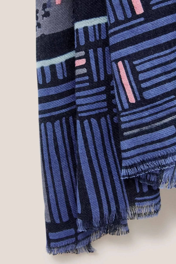 Foulard imprimé lièvre avec motifs géométriques et extrémités effilochées, 70x180 cm.