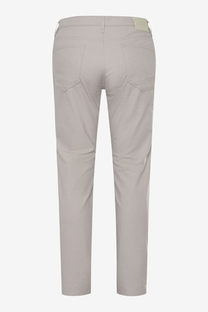 Pantalon Jean Chuck Triple Flex, coupe modern fit, avec détails en cuir synthétique et motif Vichy-Karo.