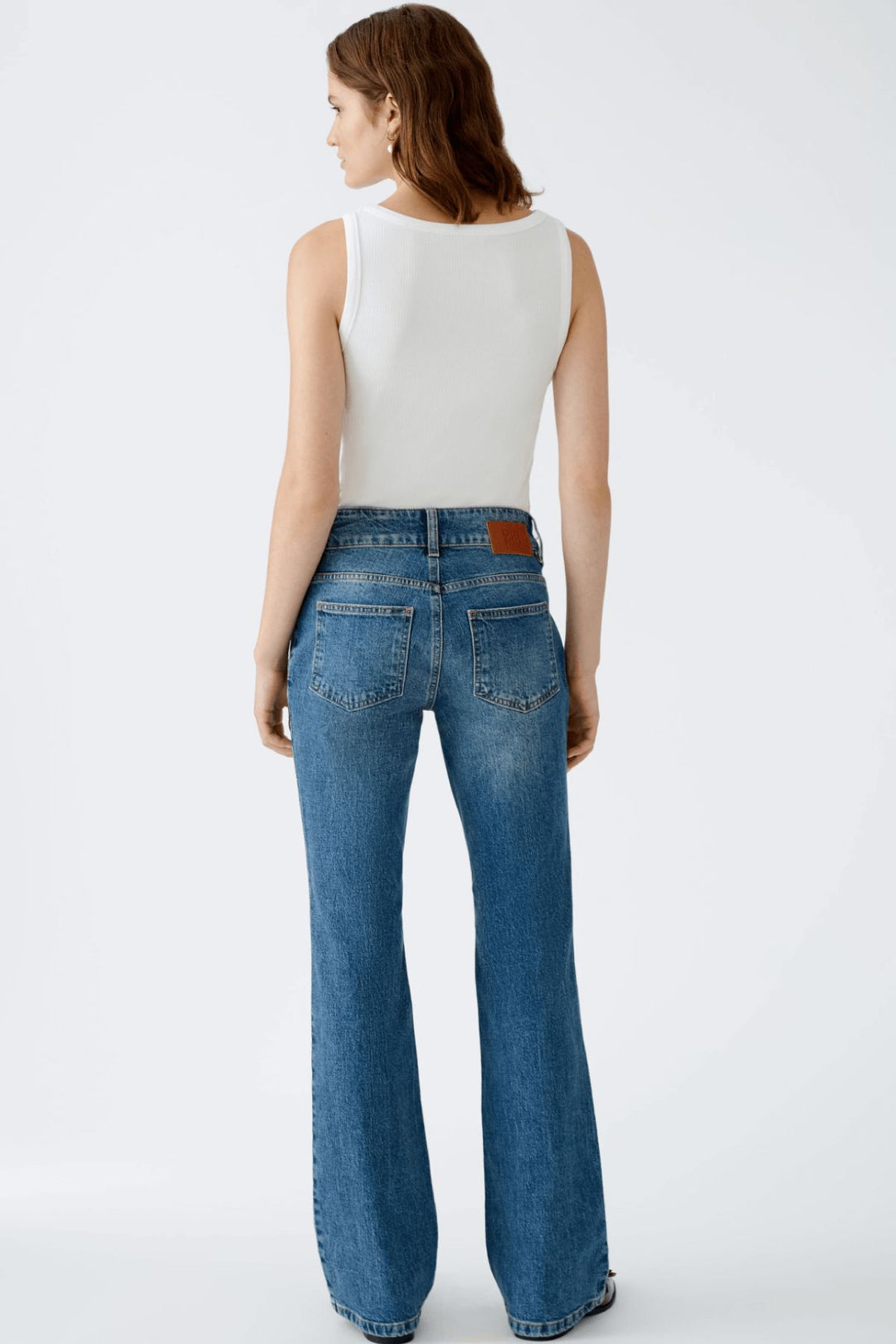 Mid-rise jeans