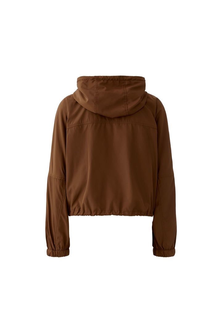 Vue arrière du manteau léger à capuchon marron avec coupe ample et capuchon intégré pour confort mi-saison, silhouette moderne.