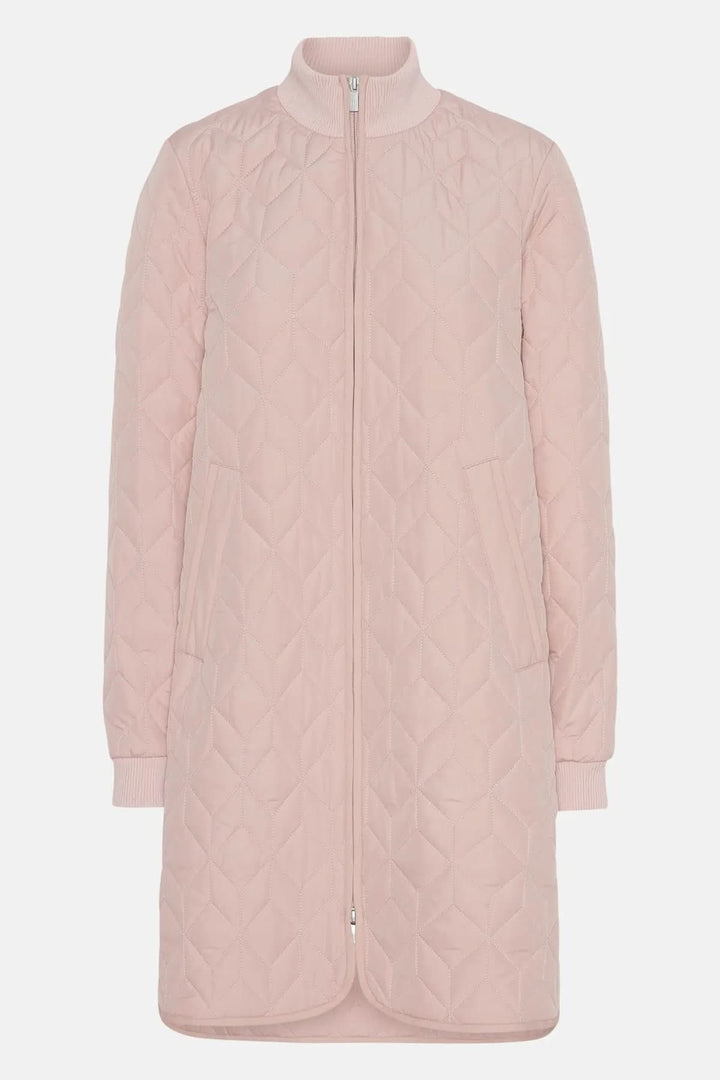 Manteau matelassé long à col montant avec motifs géométriques en rose pâle, fermeture zippée et poches latérales pratiques.