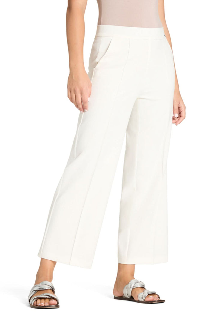 Pantalon taille élastique Cameron, classique blanc, Power Stretch, coupe large, poches latérales, tissu infroissable et confortable.
