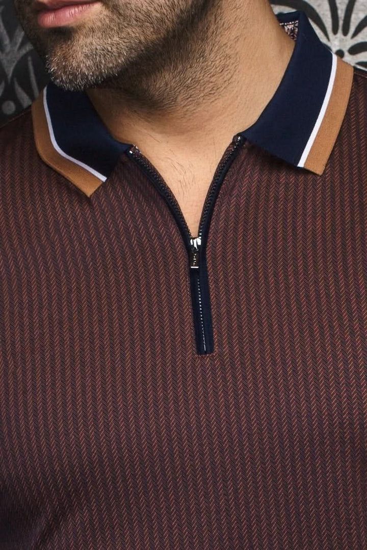 Polo Frederico pour homme avec col contrastant et zip, en tissu coton confortable et respirant.