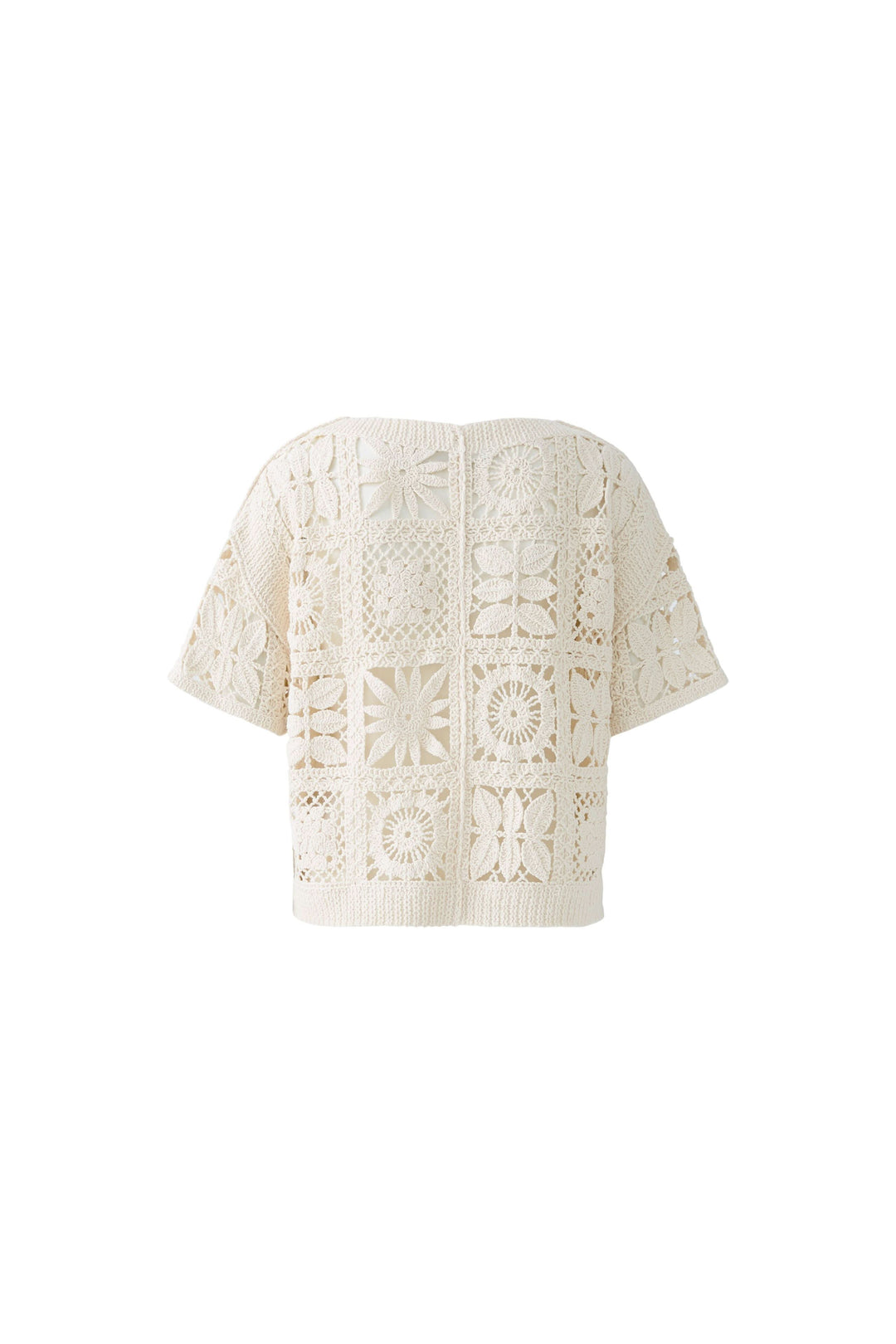 T-shirt crocheté à motifs géométriques, coupe courte et large, parfait pour un look bohème chic.