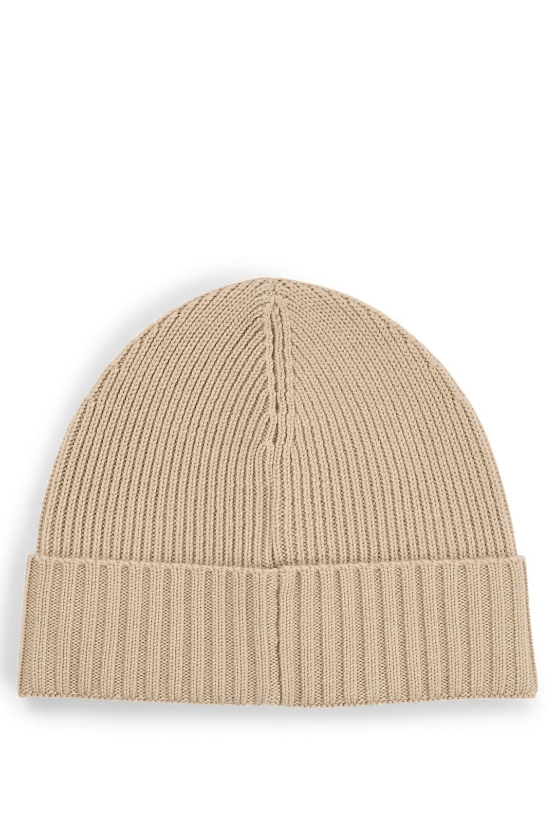 Bonnet en laine beige, tricoté avec une structure côtelée, accessoire tendance et douillet.