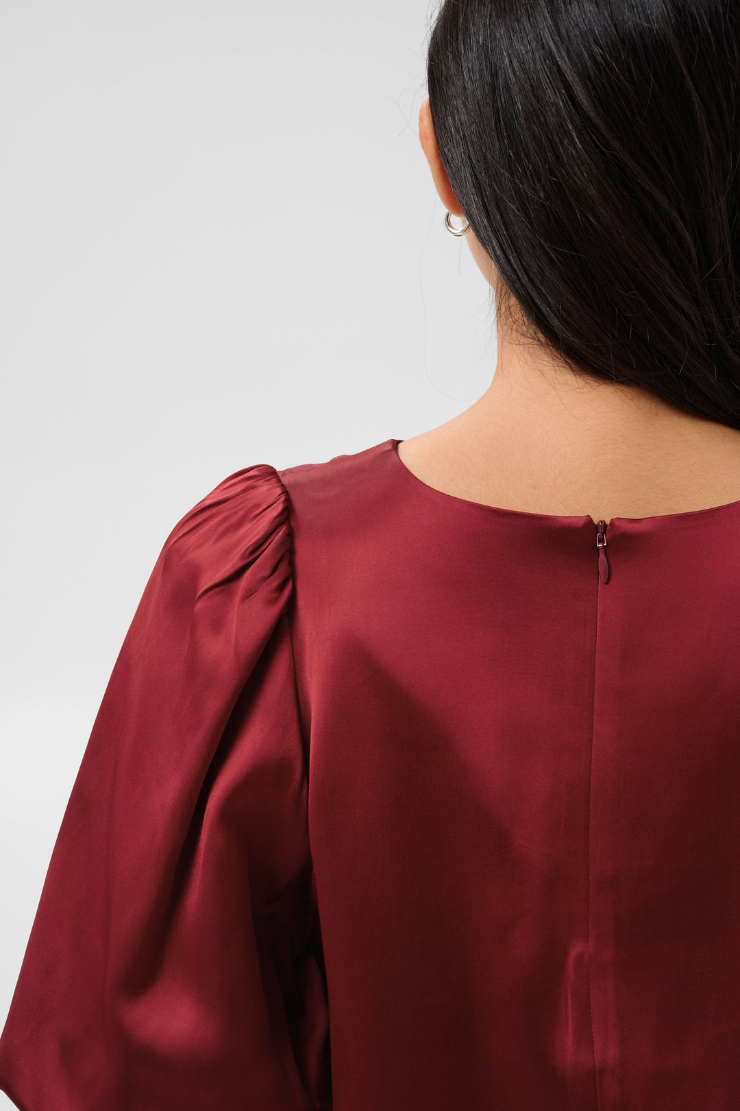 Blouse satinée Dunja à manches bouffantes pour femme Part Two