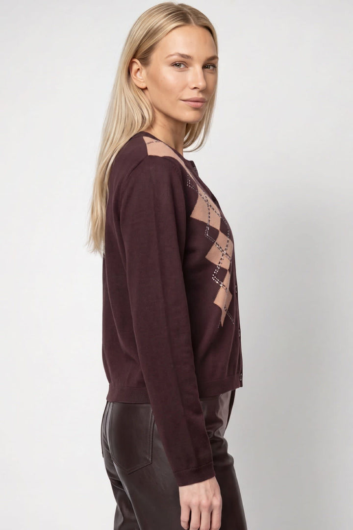 Cardigan à motif losanges et détails bijoux vue de face pour femme Monari