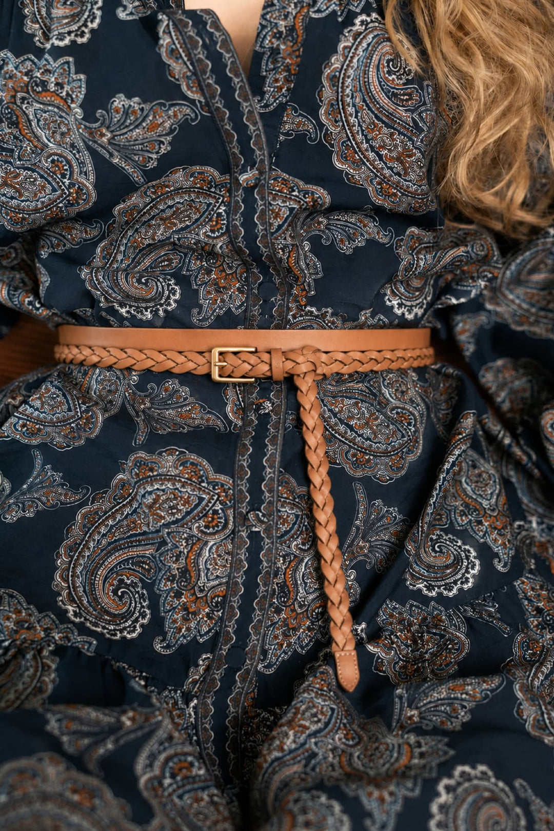 Vue détail ceinture Joss tressée fine Brave Leather marron pour femme - Valérie Simon