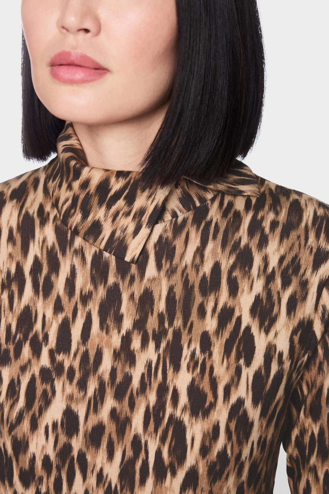 Chandail à col roulé imprimé léopard pour femme Marc Cain