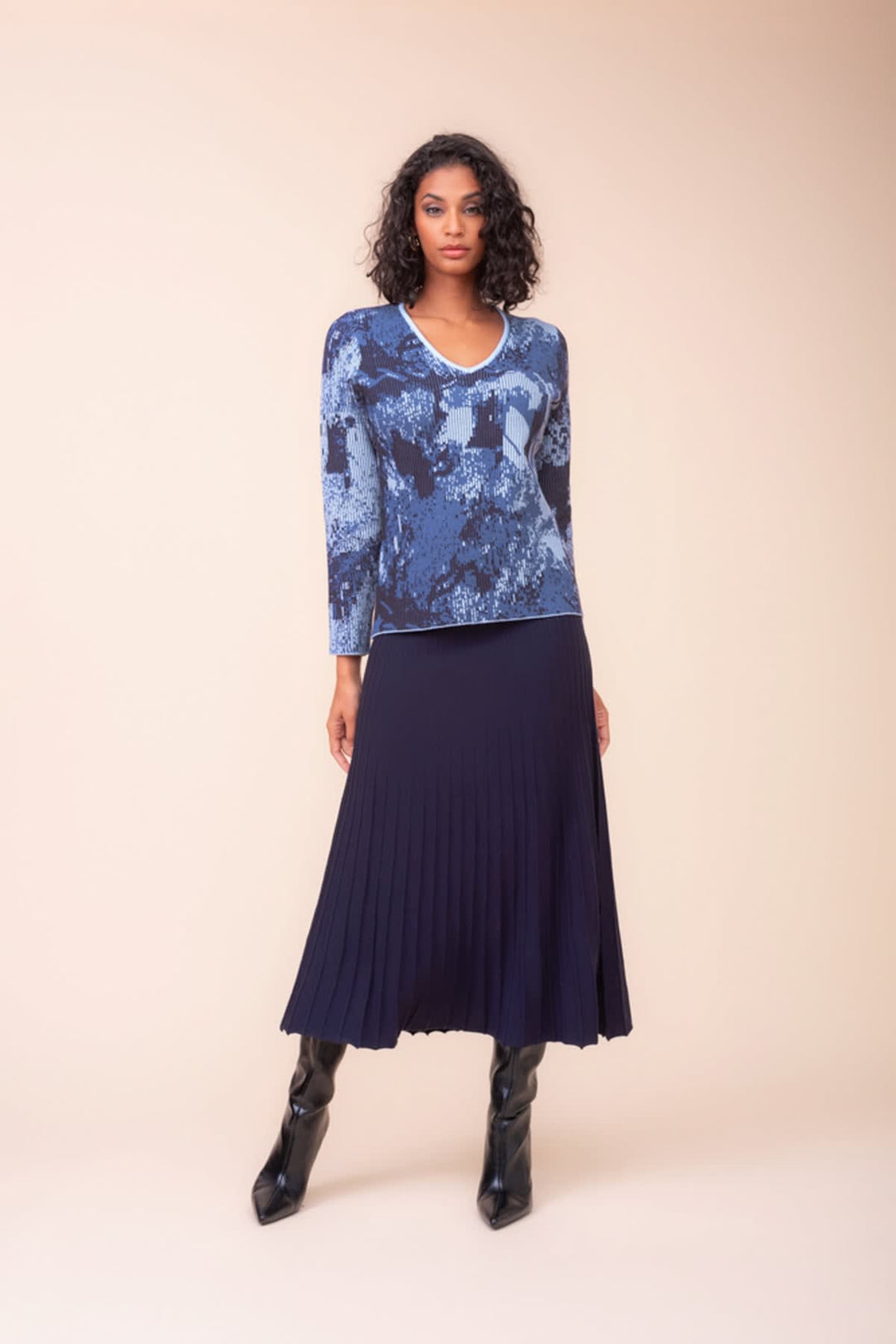 Chandail en tricot à col en V à motif abstrait pour femme Alison Sheri