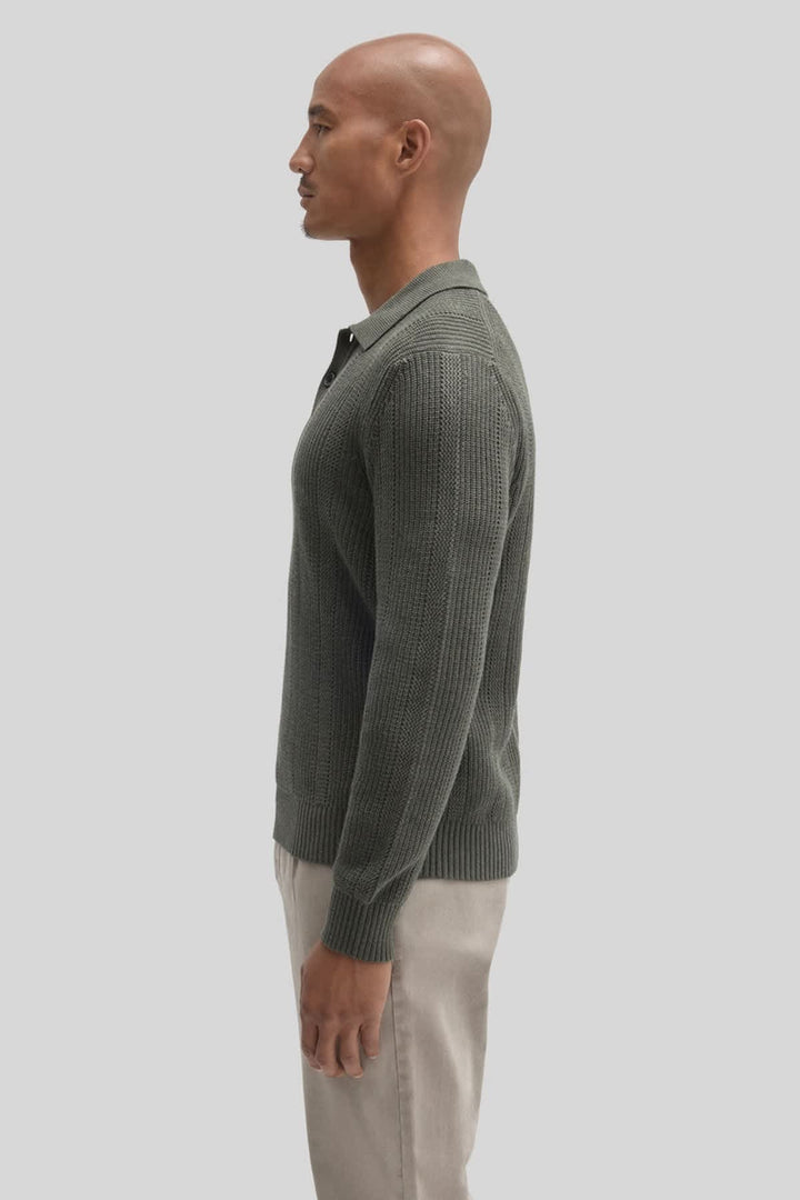 Front view of the men&