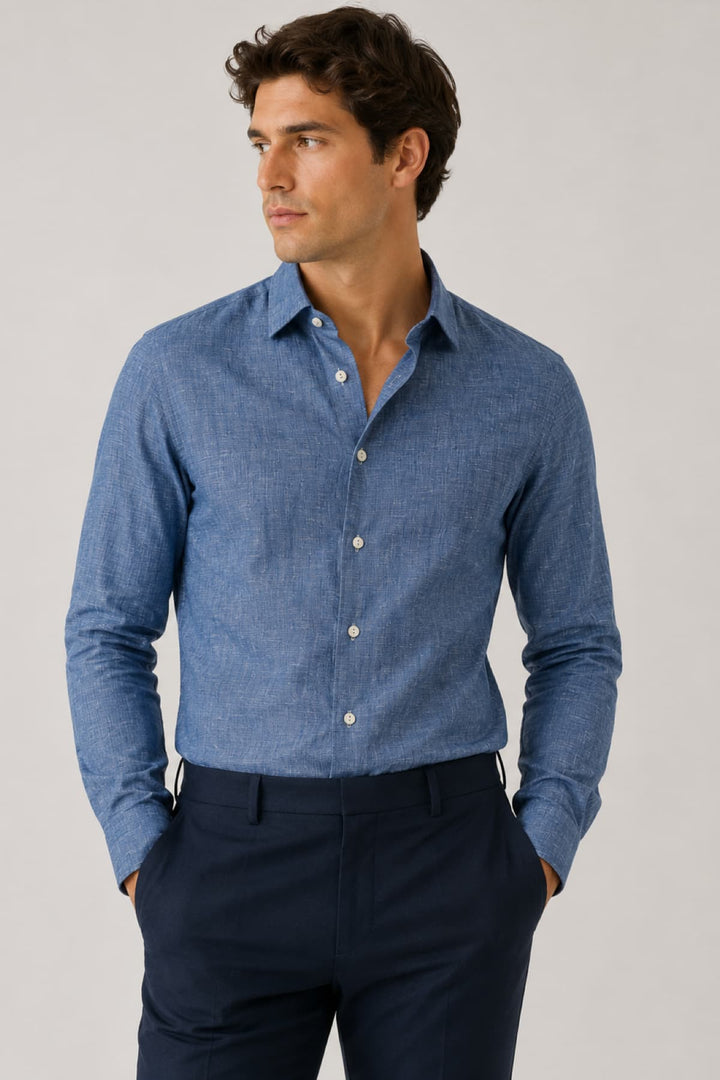 Front view of the Eton men&