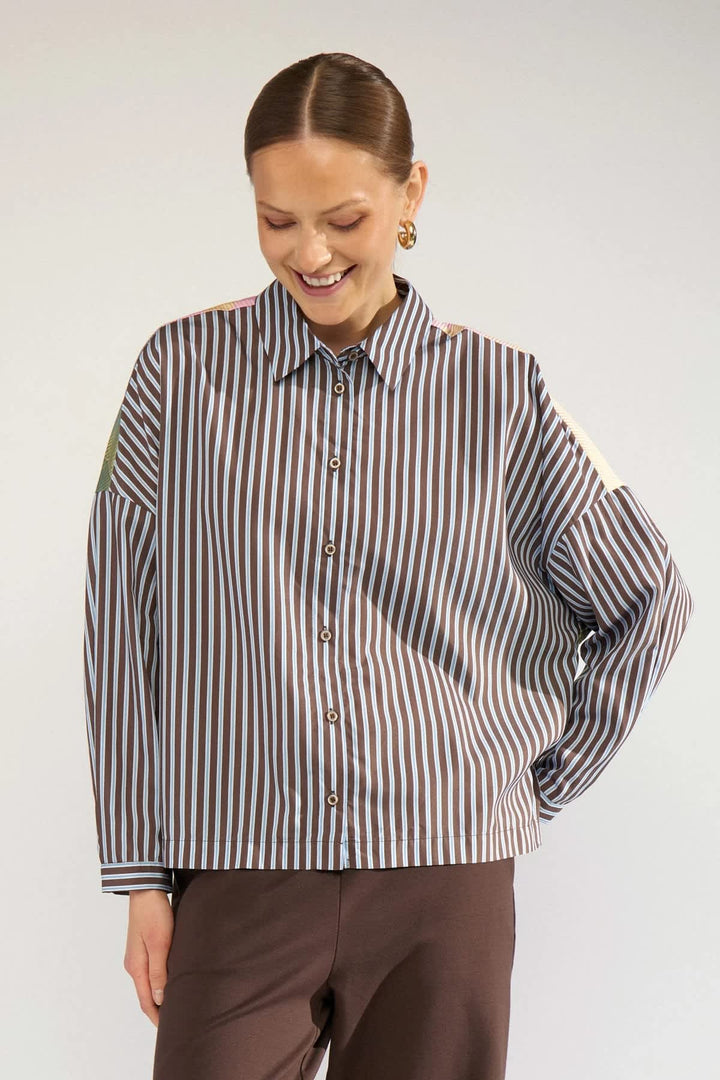 Chemise rayée avec imprimé au dos pour femme Numph