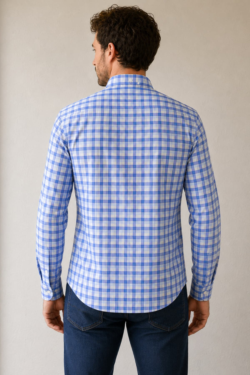 Front view of a red Paul and Shark men's plaid shirt with a chest pocket - Valérie Simon