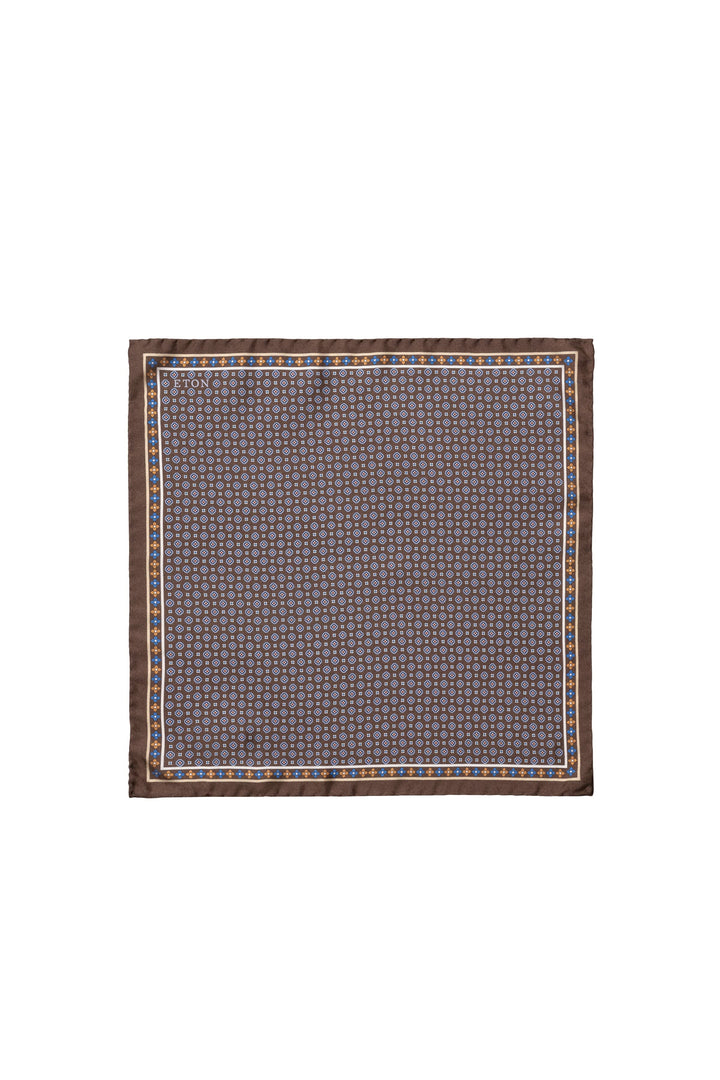 Vue de côté foulard de poche Eton pour homme à micro-motif bleu et blanc - Valérie Simon