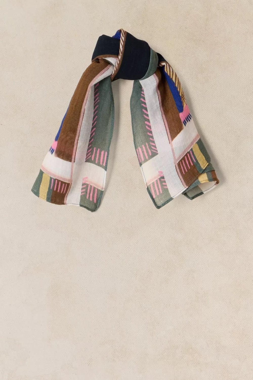 Foulard Emily carré à imprimé géométrique pour femme White Stuff