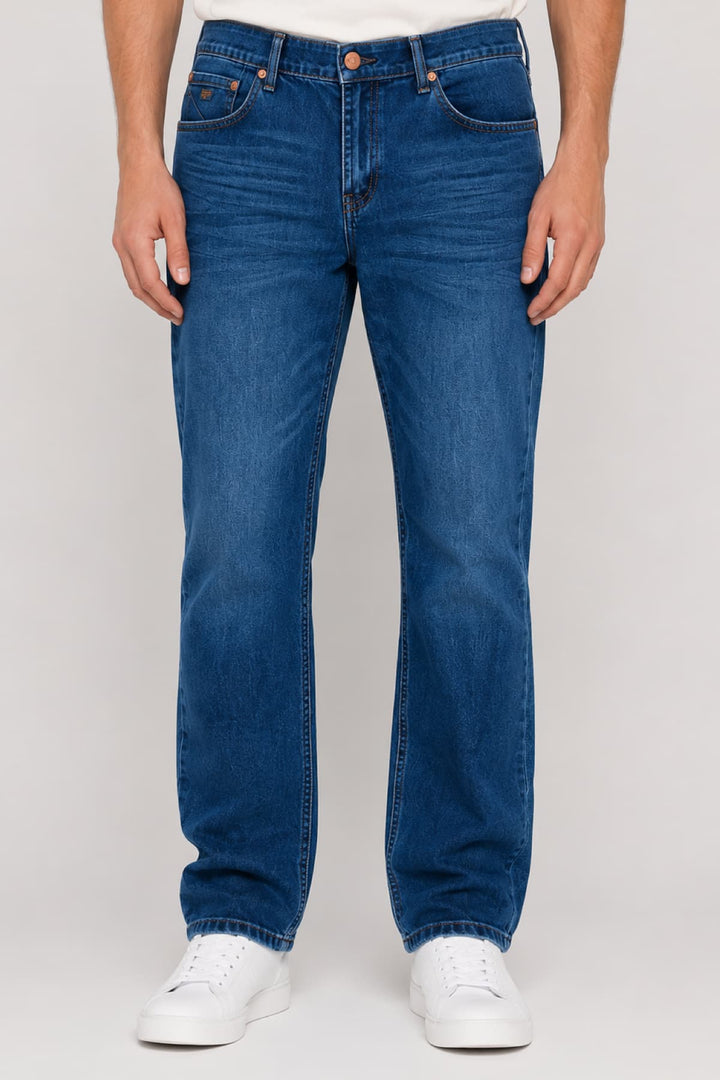 Side view of men&