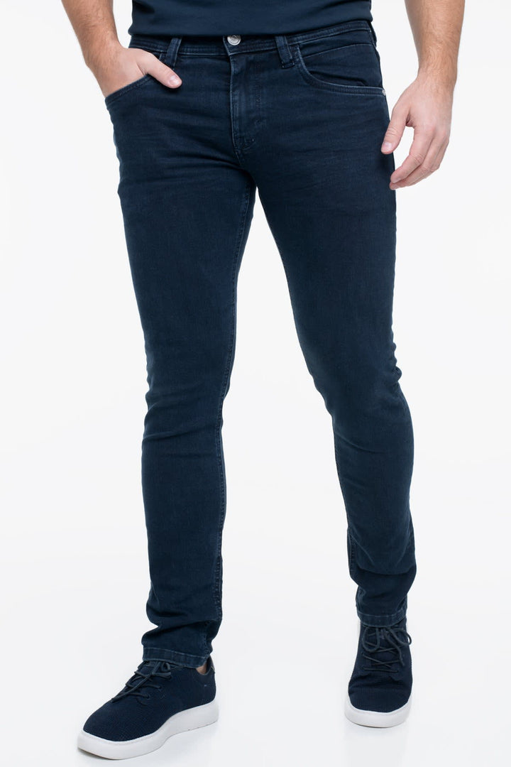 Side view of Tom Tailor men&