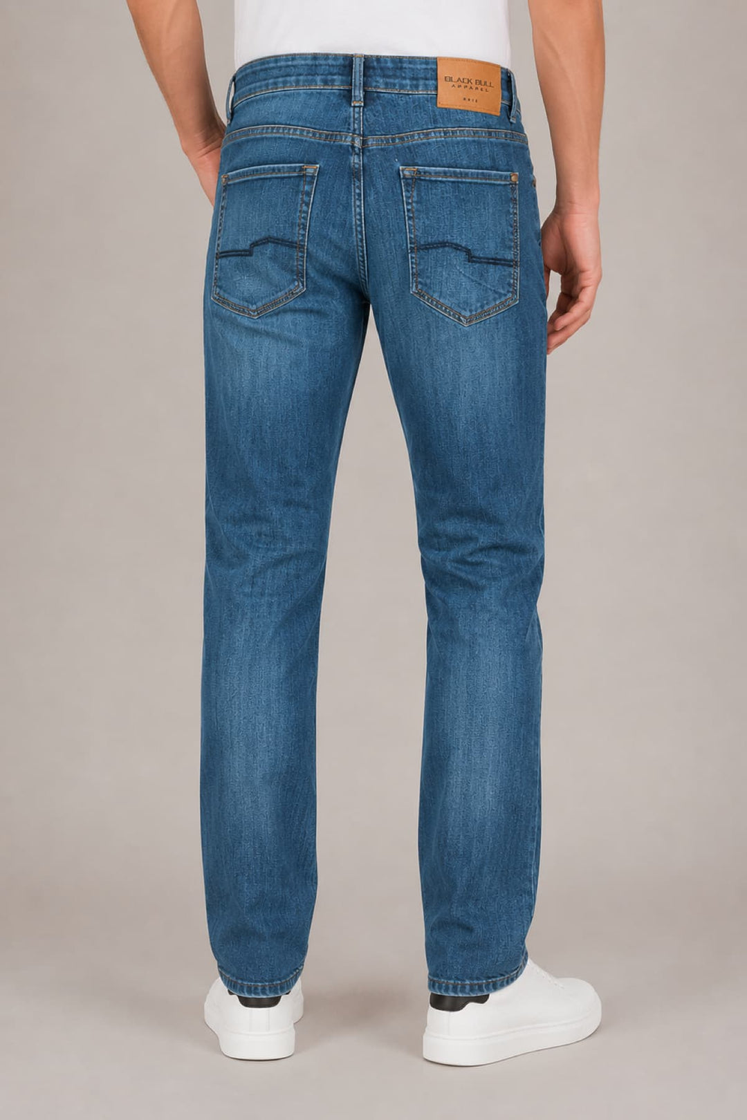 Front view of faded jeans Fit, right, men&