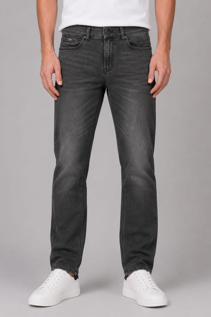 Side view of the Black Bull modern men&