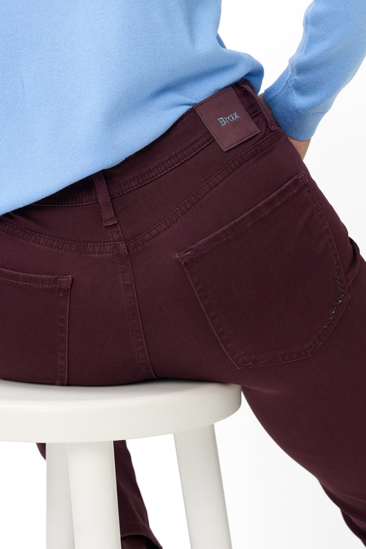Mary straight jeans with a mid-rise Size 