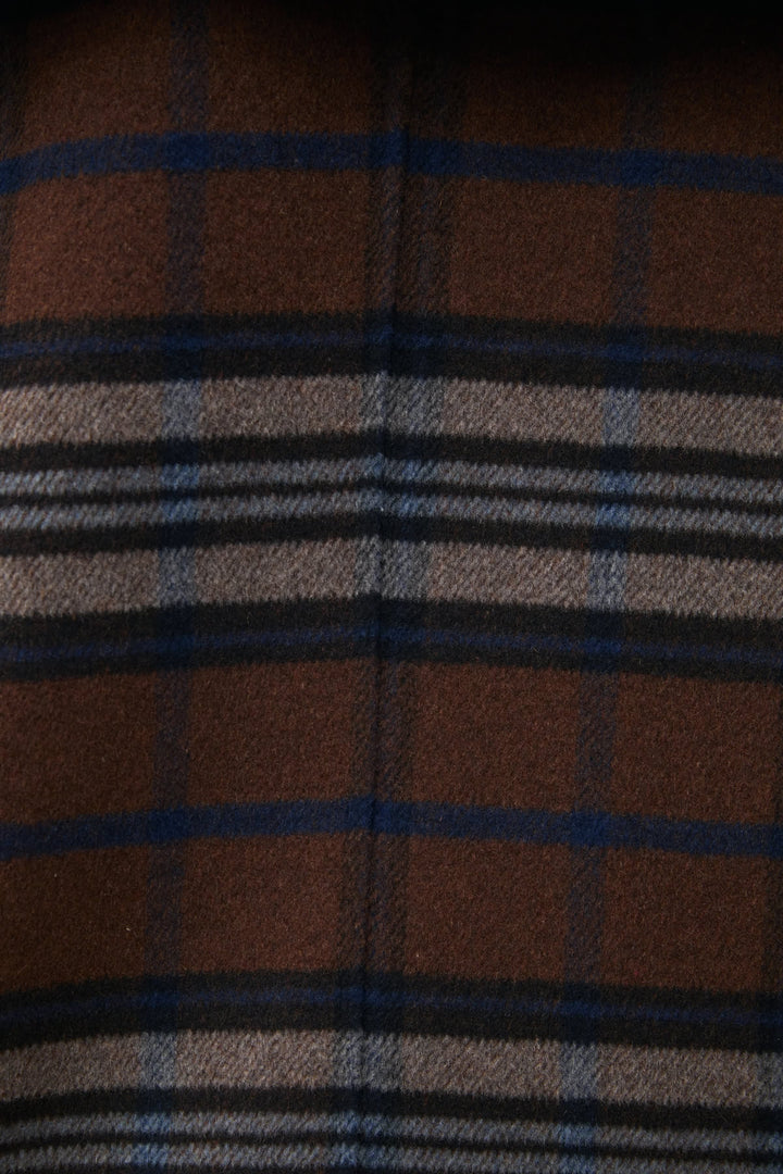 Manteau Murano court à carreaux coupe ample vue de face pour femme Humility