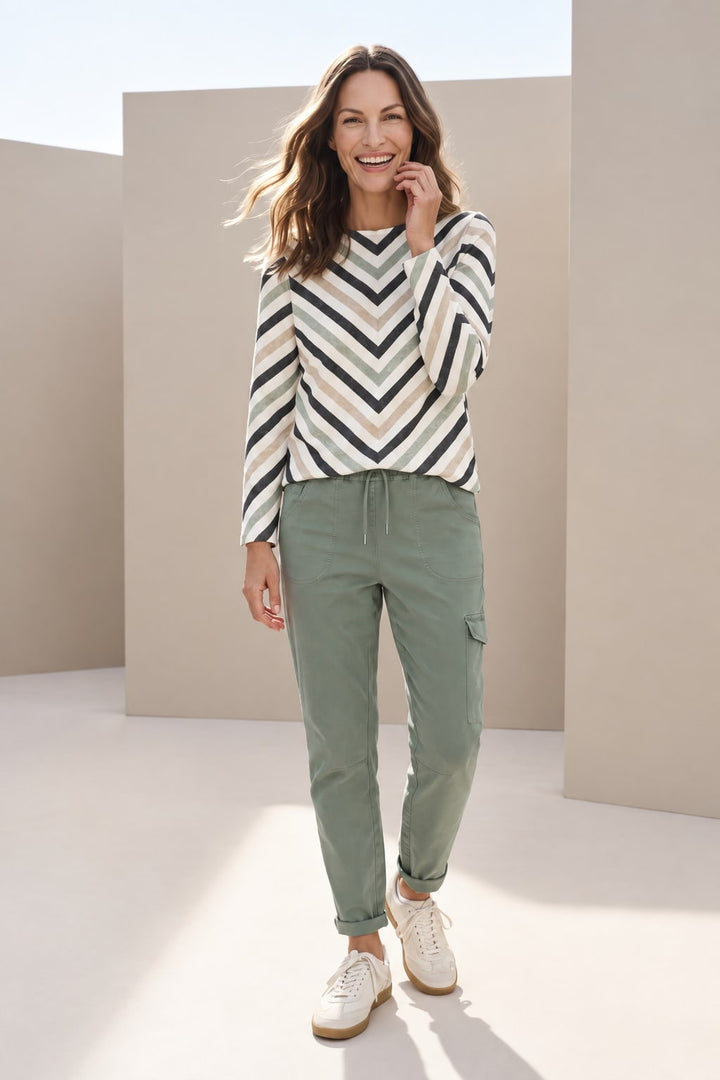 Front view of adjustable Size cargo pants for women kennys
