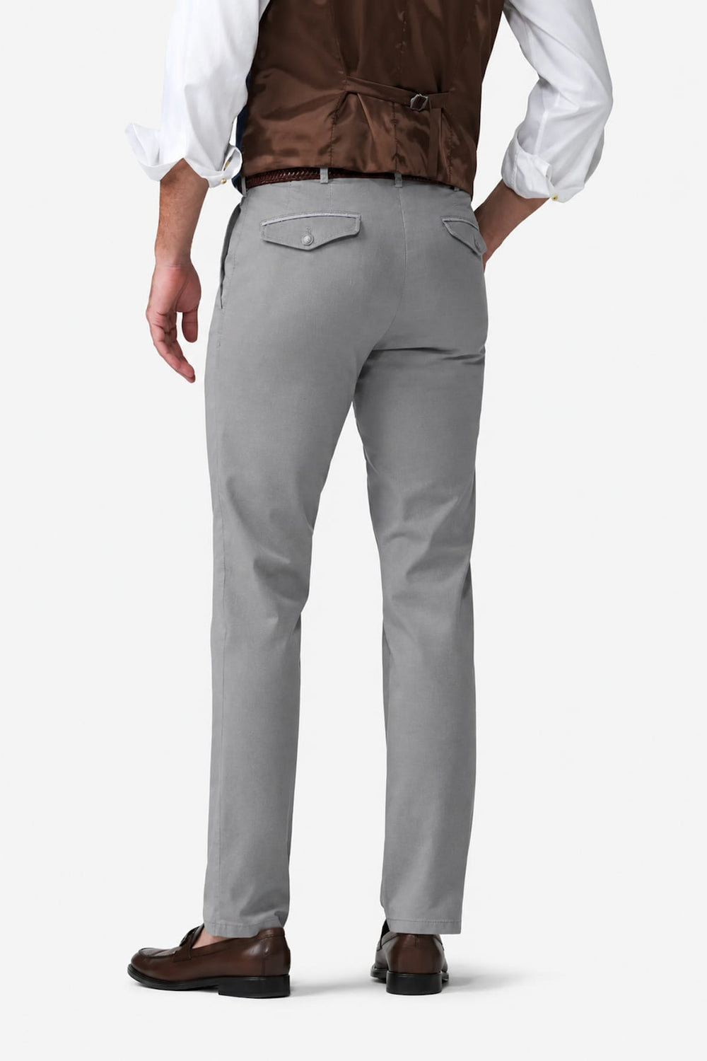 Side view of Meyer men's gray dress pants with pronounced pleats - Valérie Simon