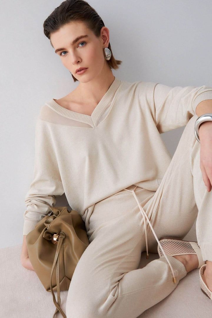 Tricot col en V à manches longues