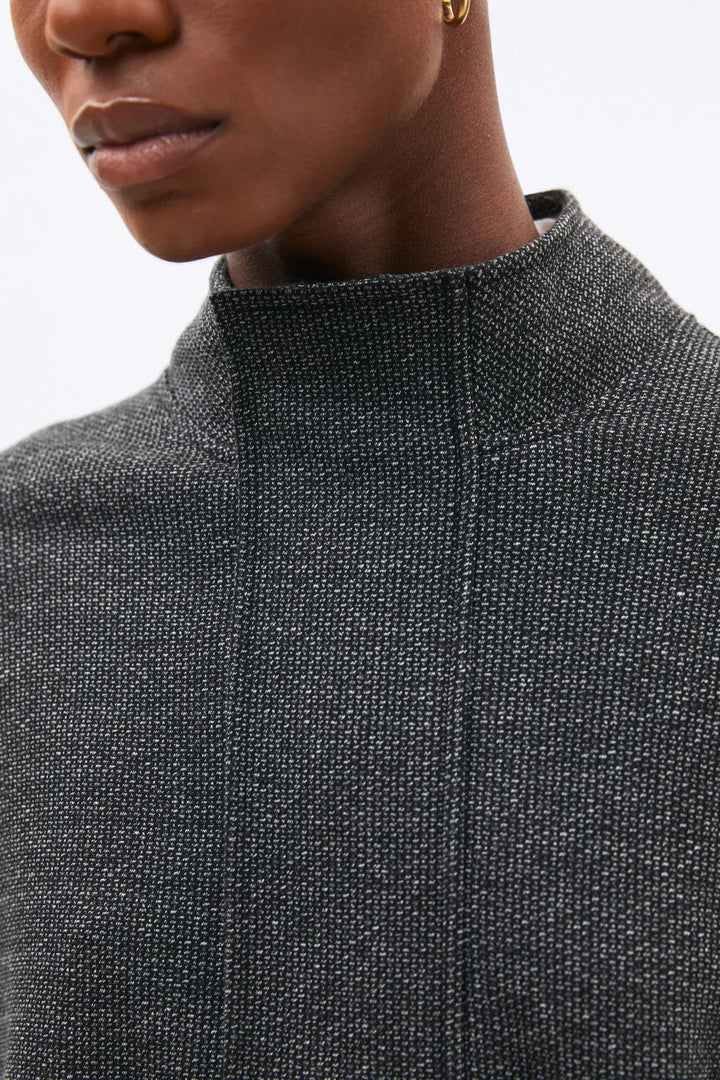 Sweat ample à col montant vue de face pour femme Humility