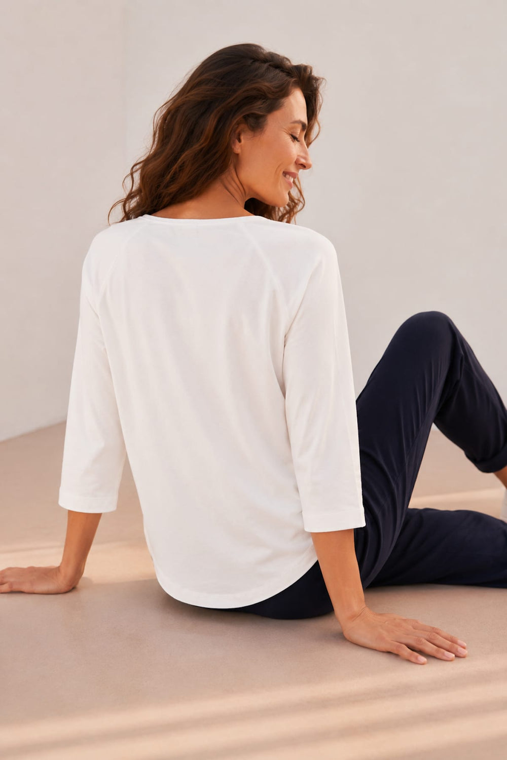 T-shirt à manches trois-quarts avec motif brodé vue de face pour femme kennys