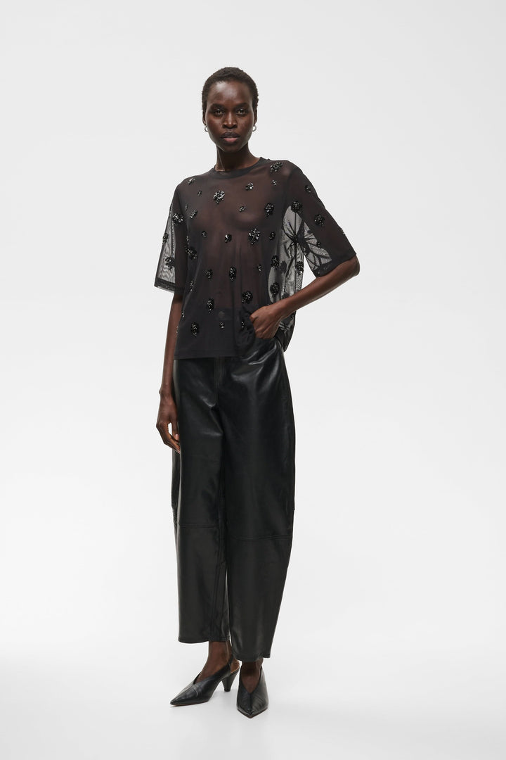 T-shirt Bami en tulle transparent à sequins floraux vue de face pour femme Inwear
