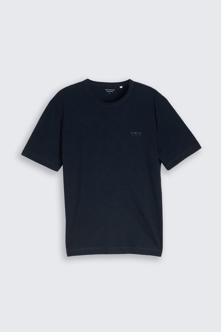 Front view: Tom Tailor Essential T-shirt for men in blue with a subtle logo - Valérie Simon