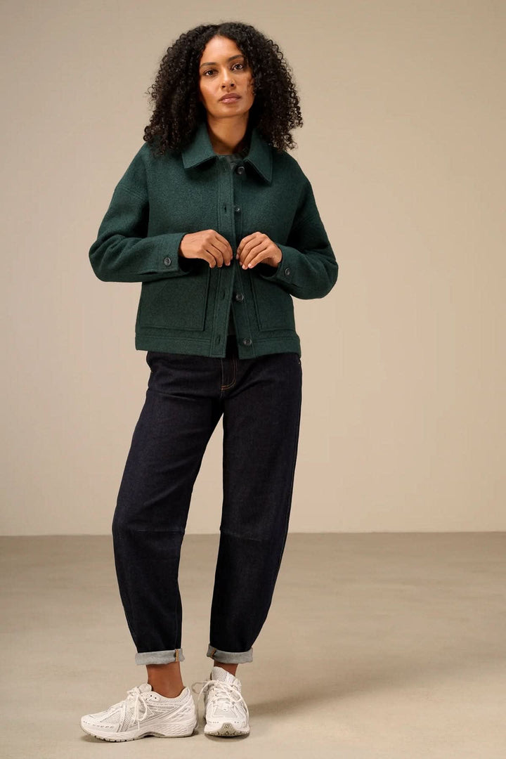 Veste courte boutonnée à col chemise pour femme Nile