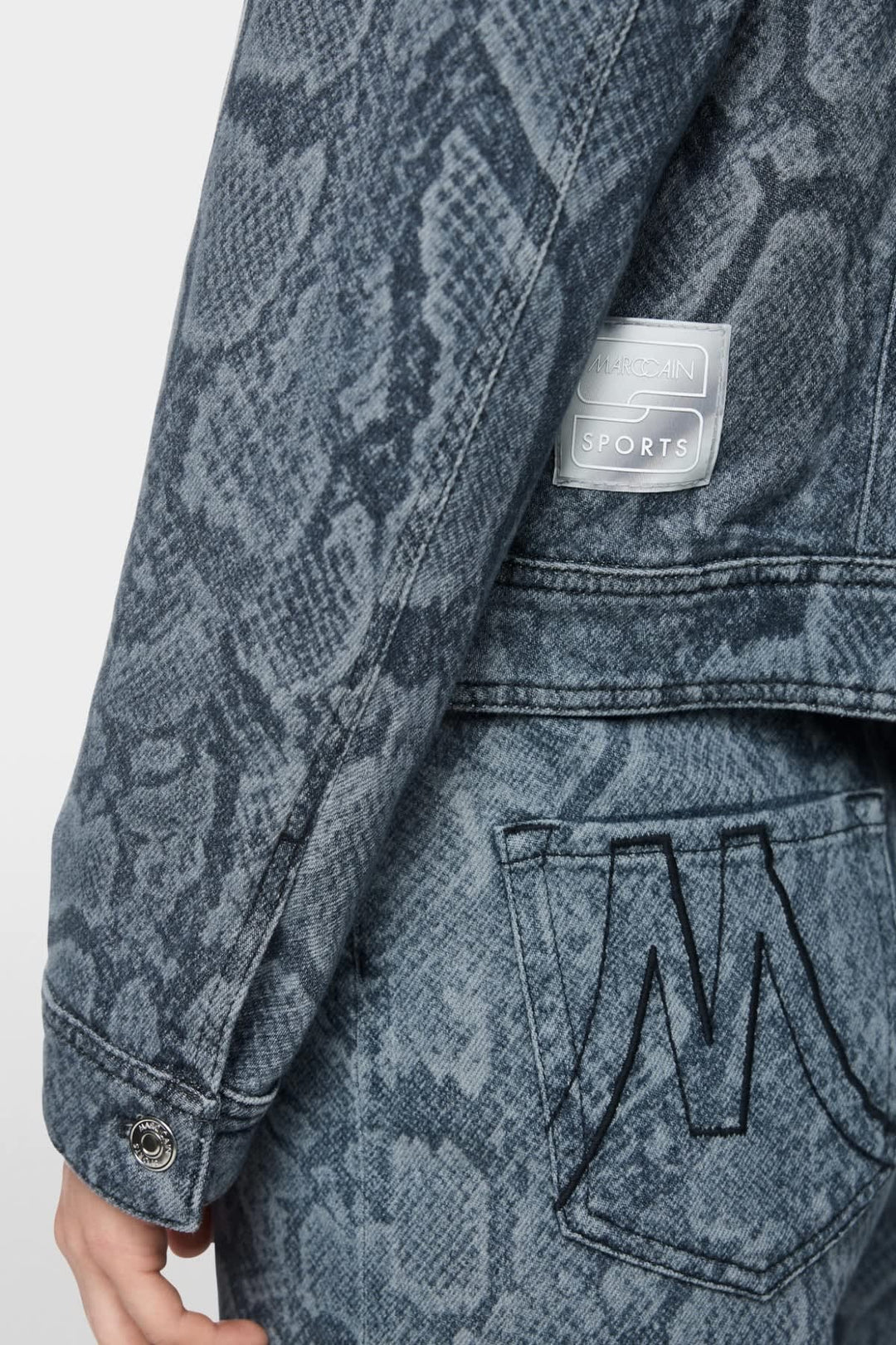 Vue de face veste imprimé serpent Marc Cain pour femme - Valérie Simon