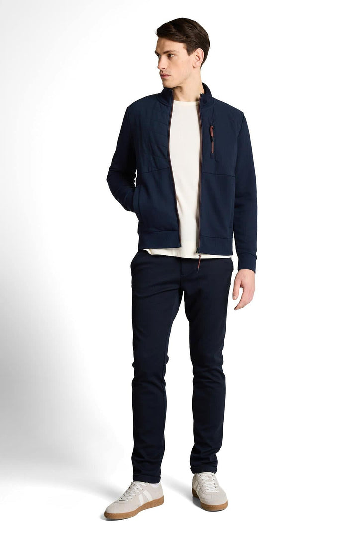 Front view of the Tom Tailor gray men&