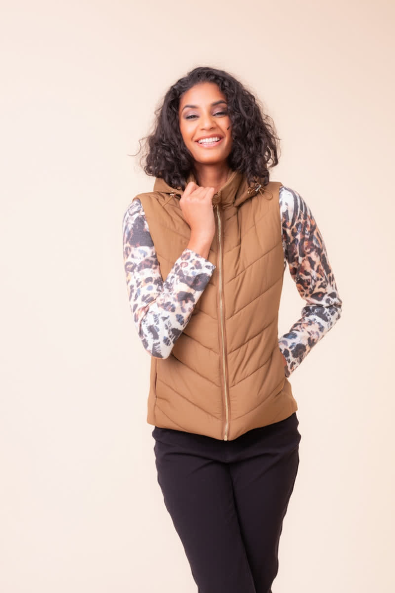 Women's quilted hooded vest Alison Sheri
