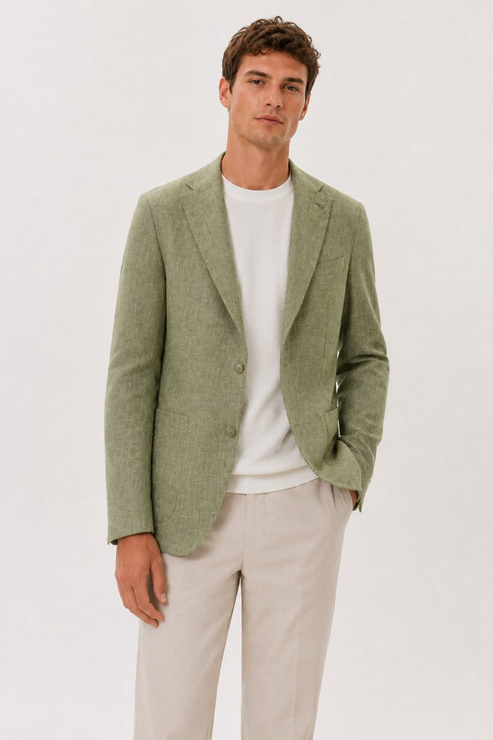 Side view of a beige Tagliatore men&